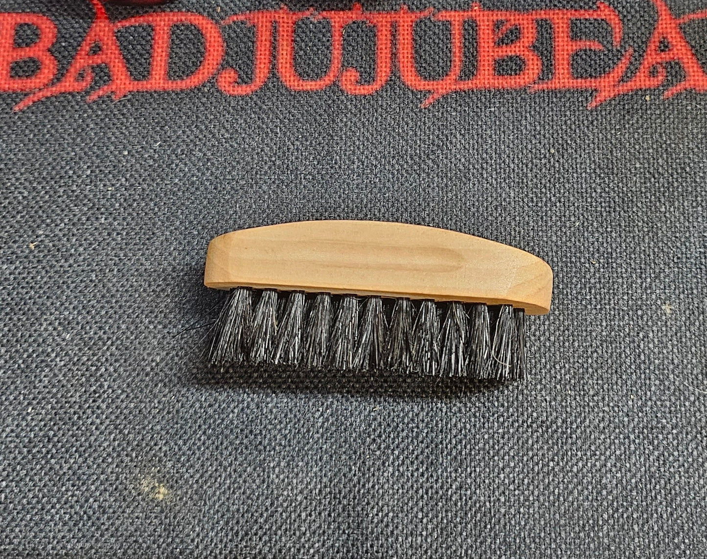 Beards down Small pocket brush